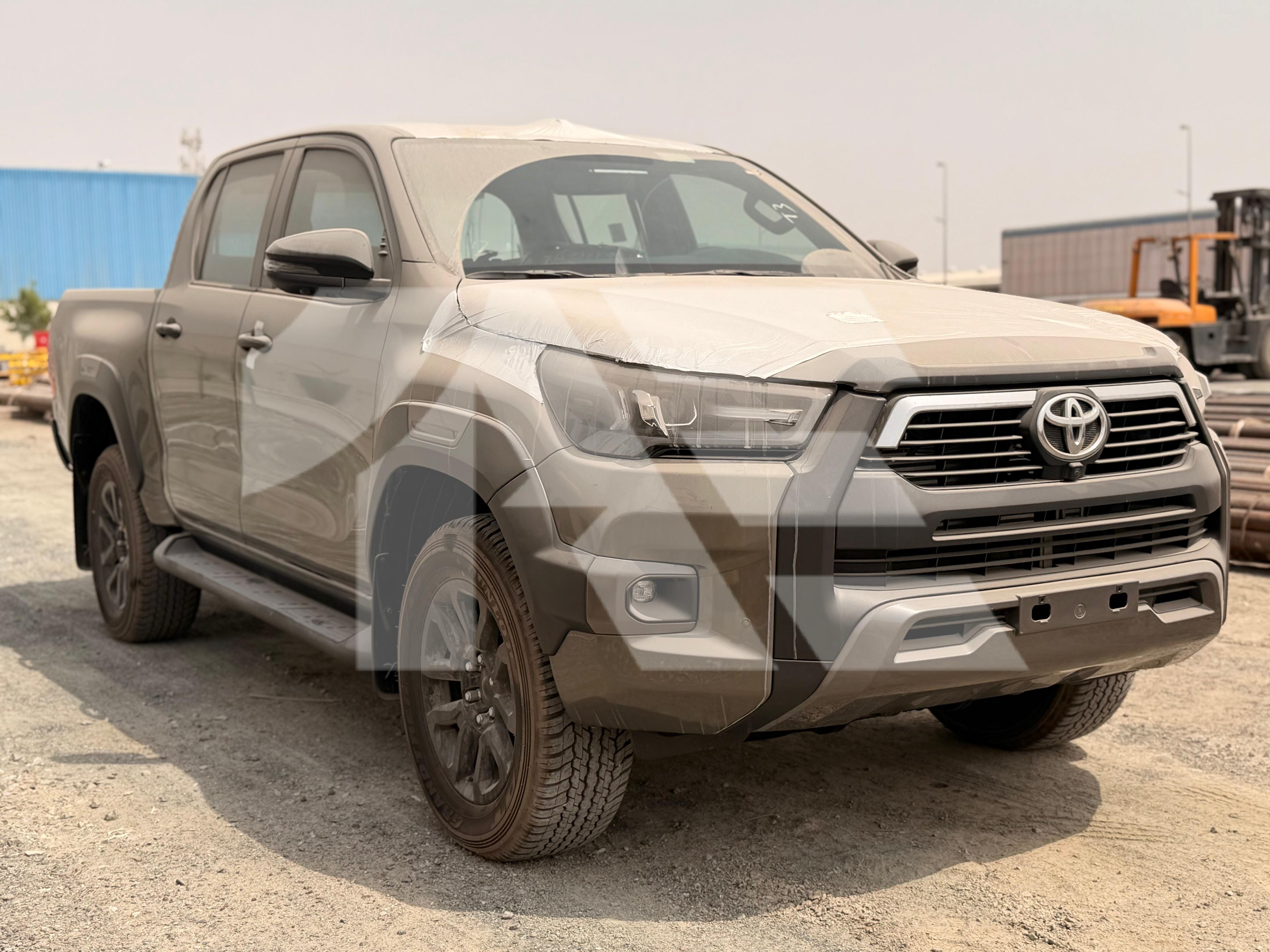 Toyota Hilux Adventure (Diesel) photo 3