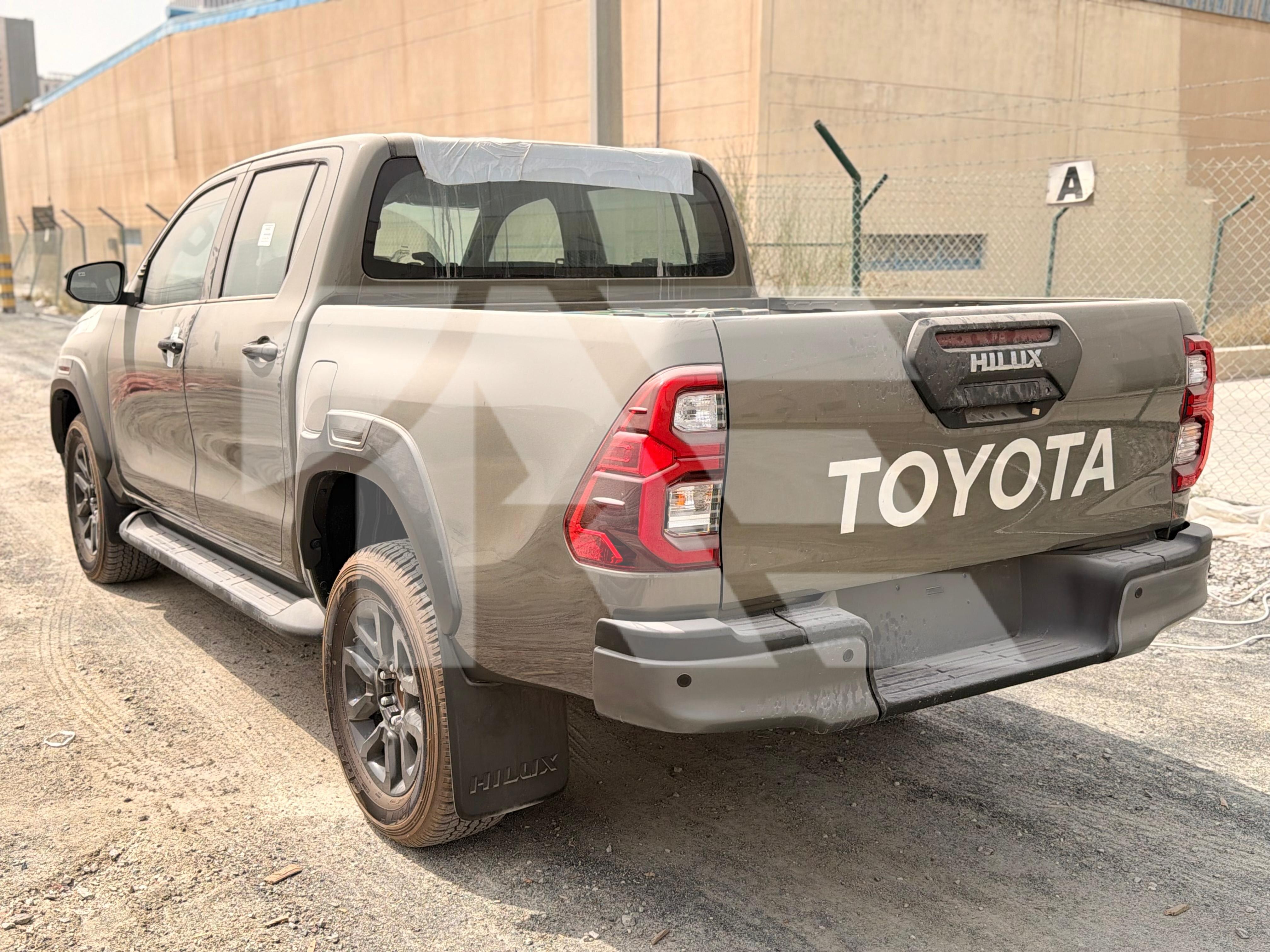 Toyota Hilux Adventure (Diesel) photo 5