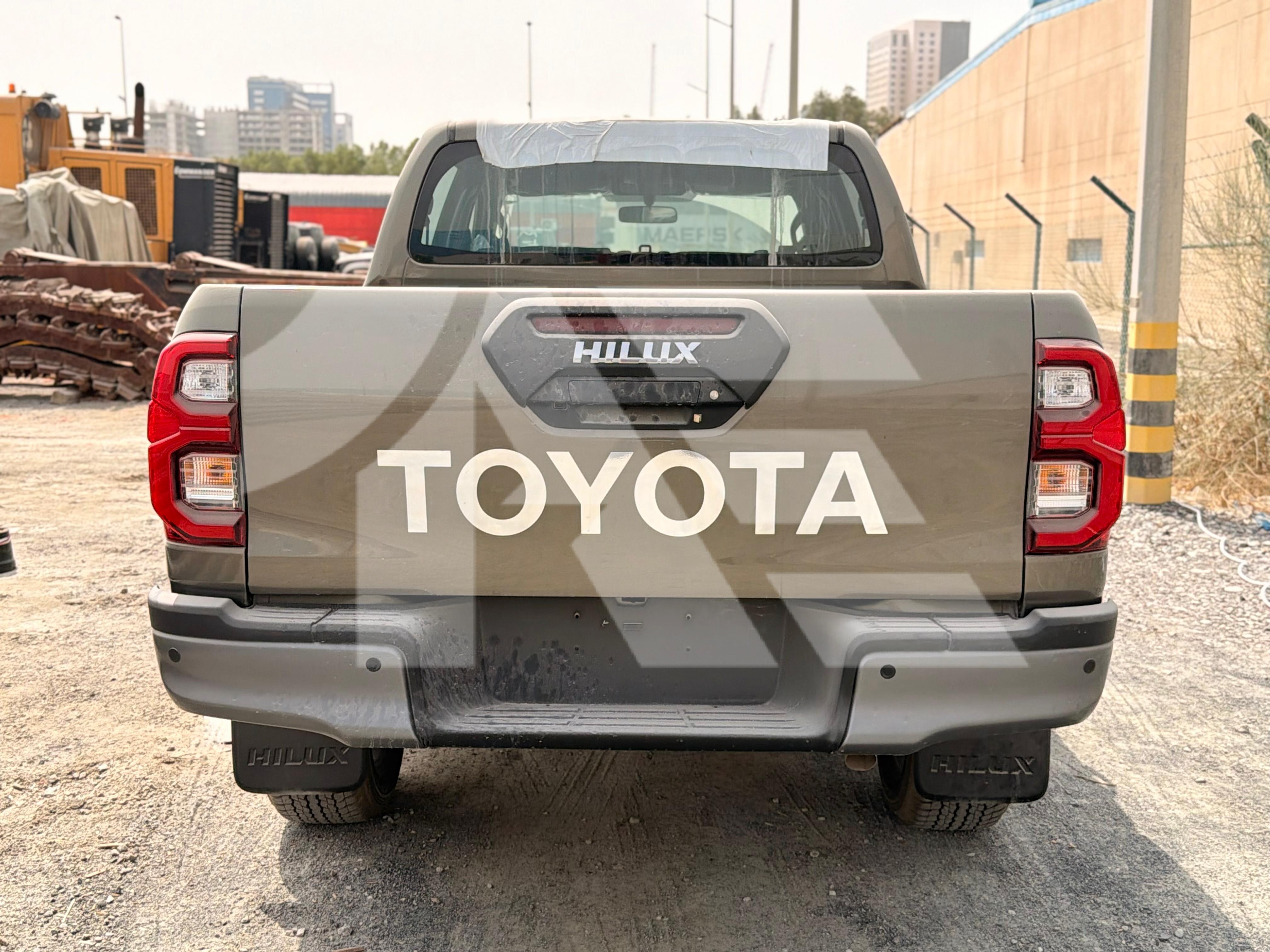 Toyota Hilux Adventure (Diesel) photo 6