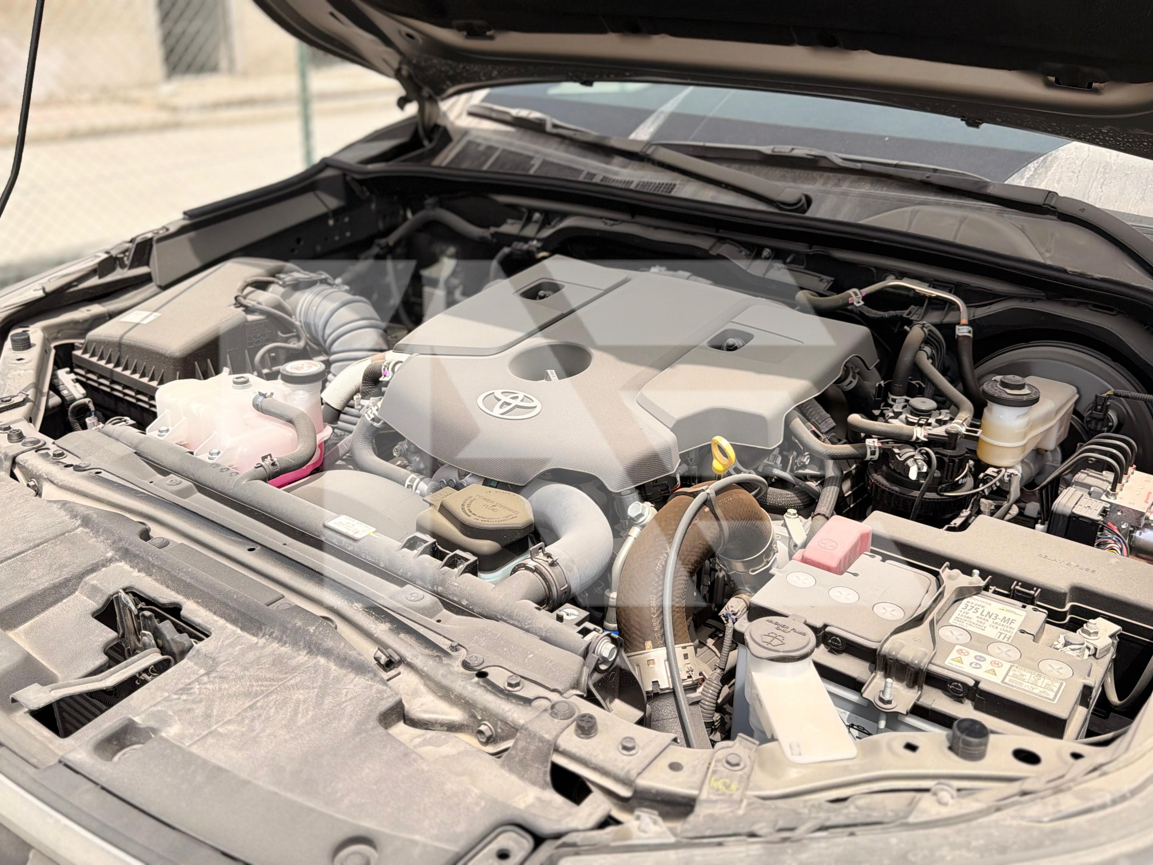 Toyota Hilux Adventure (Diesel) photo 13