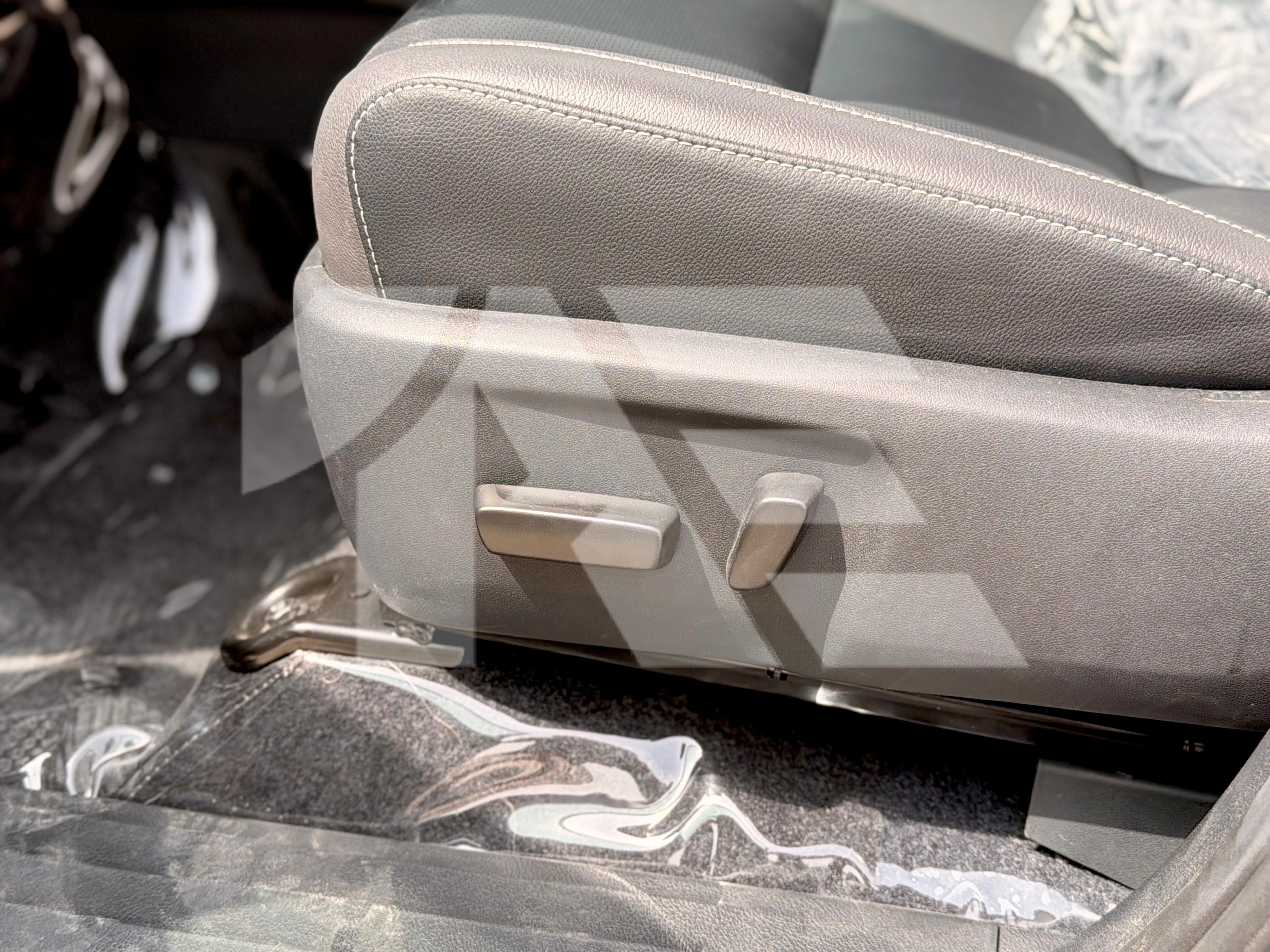 Toyota Hilux Adventure (Diesel) photo 15