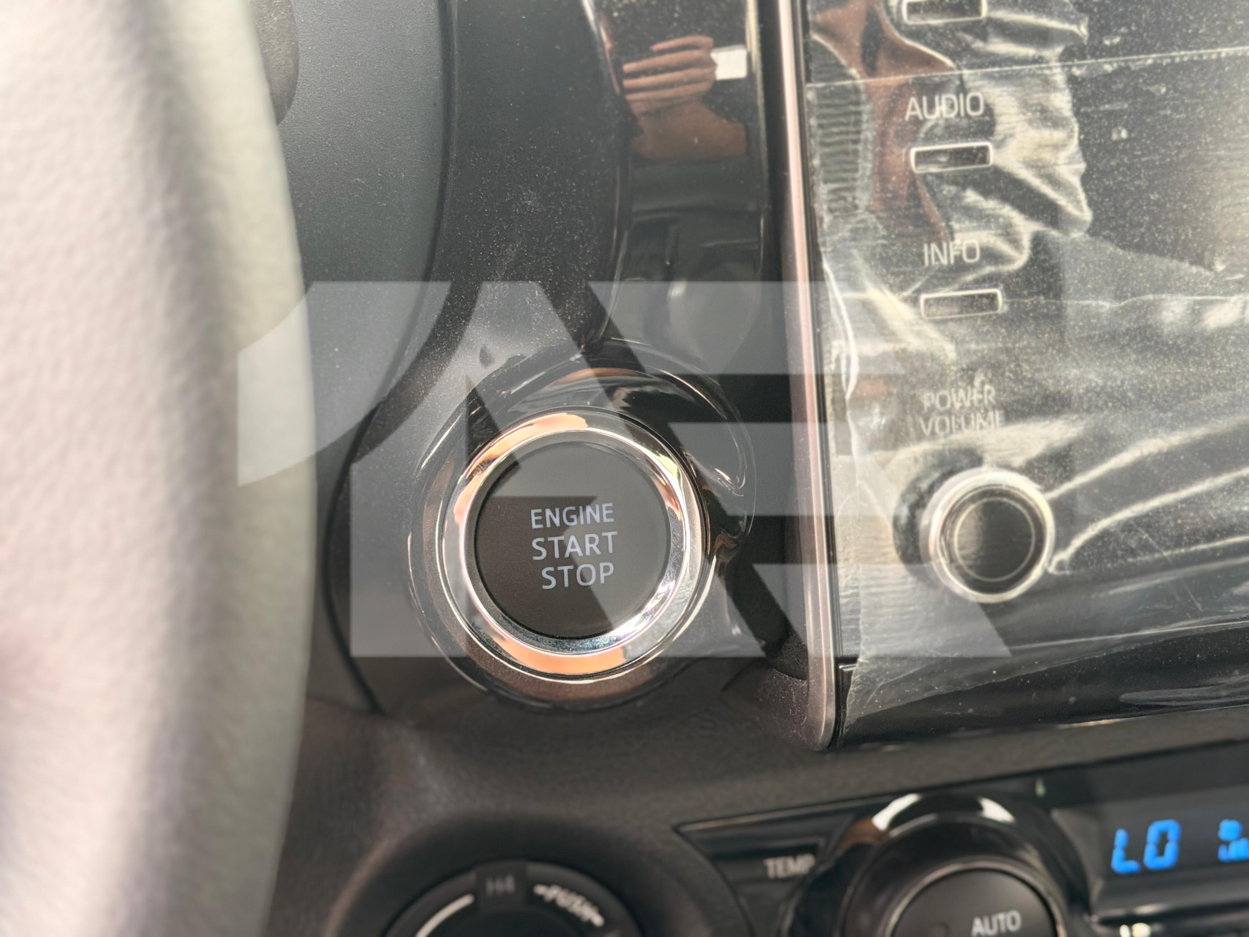 Toyota Hilux Adventure (Diesel) photo 17