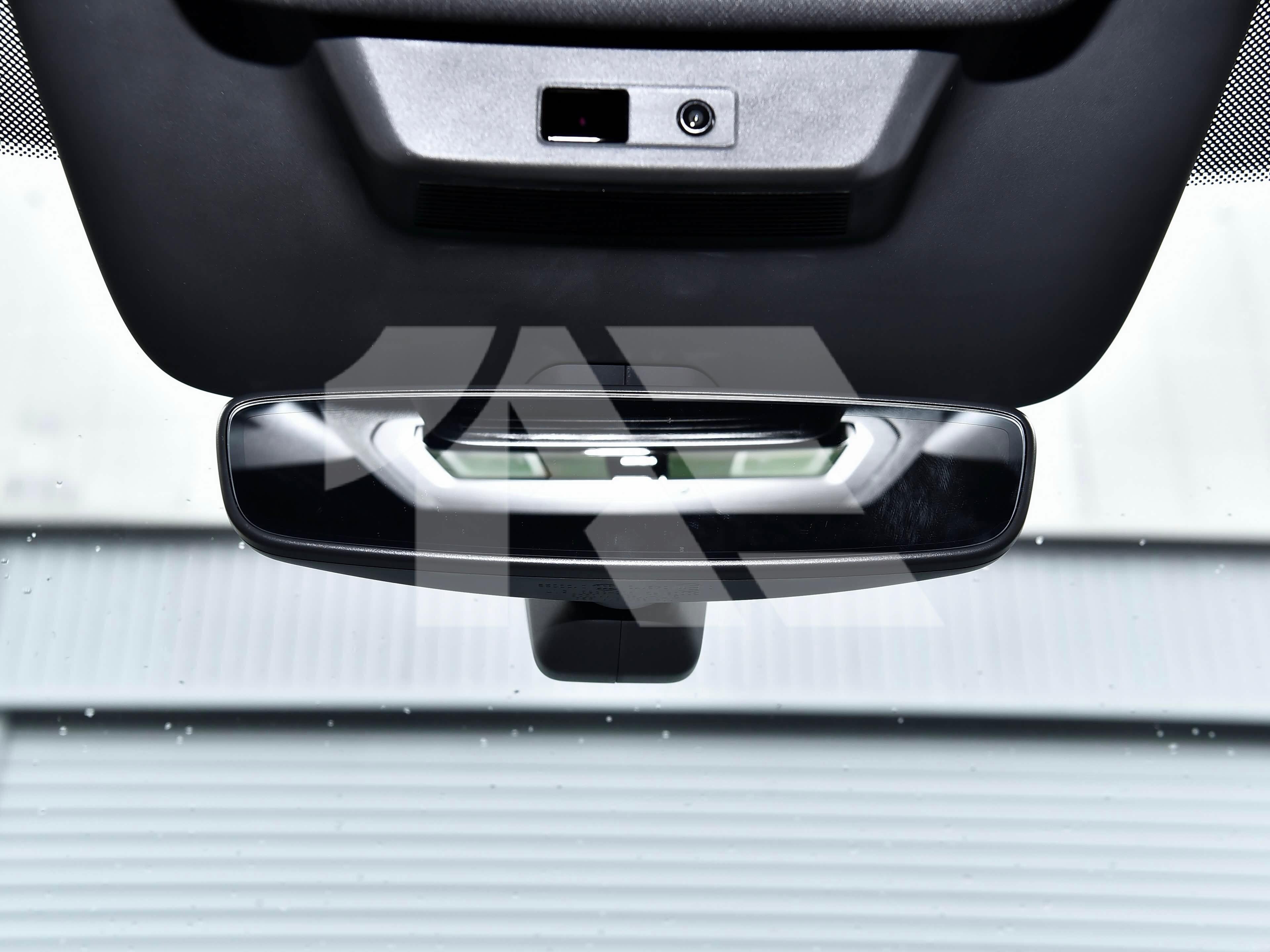Volkswagen ID. Unyx photo 22