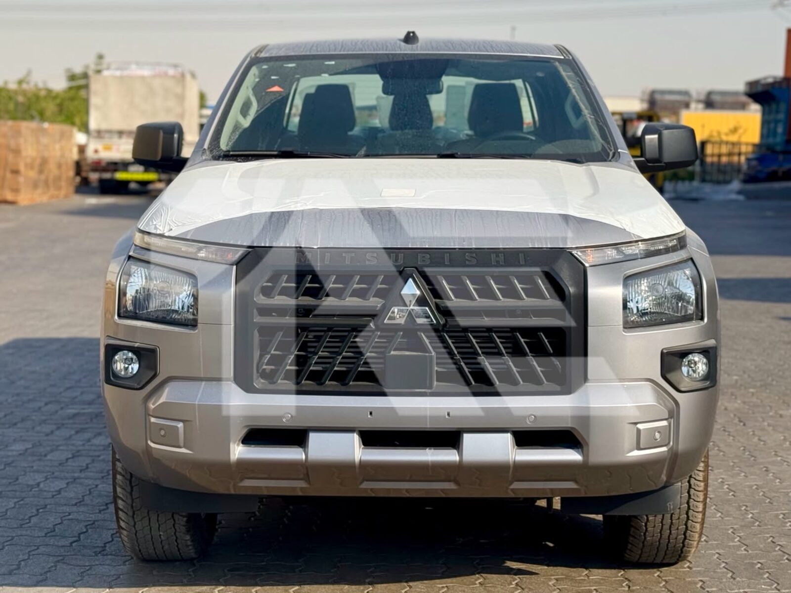 Mitsubishi L200 GLS photo 2