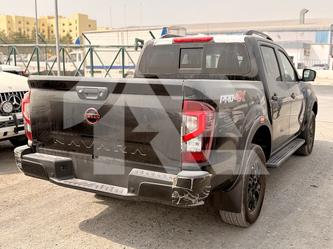 Nissan Navara PRO4X photo 6