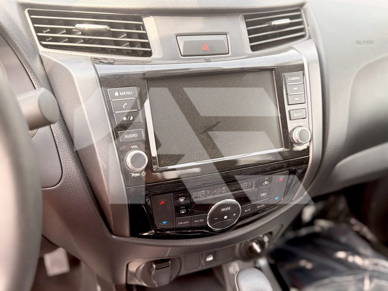 Nissan Navara PRO4X photo 21