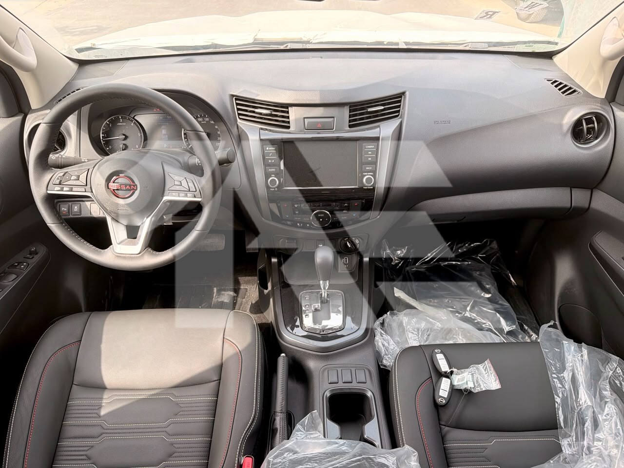 Nissan Navara PRO4X photo 23