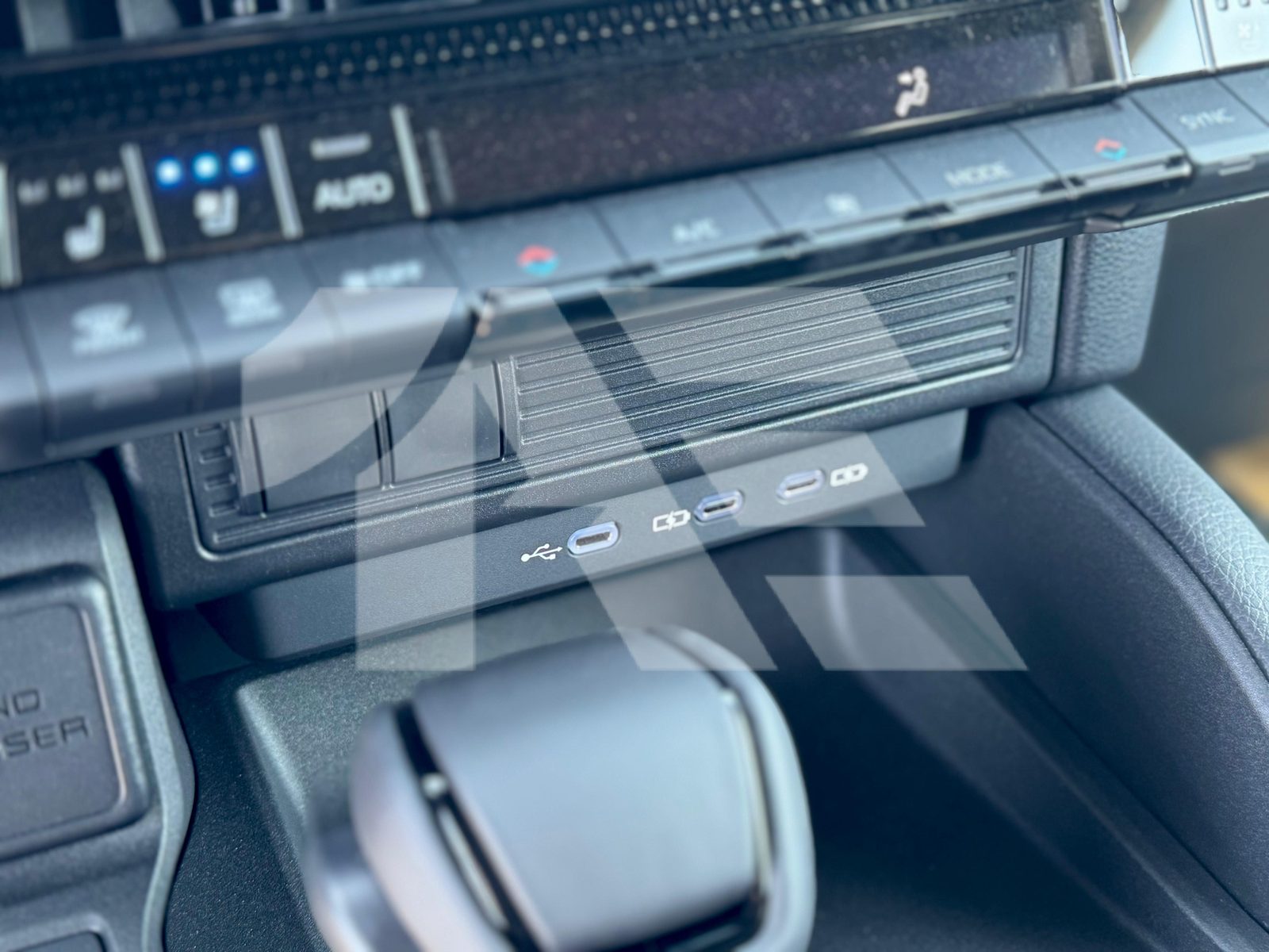 Toyota Land Cruiser Prado TXL photo 25
