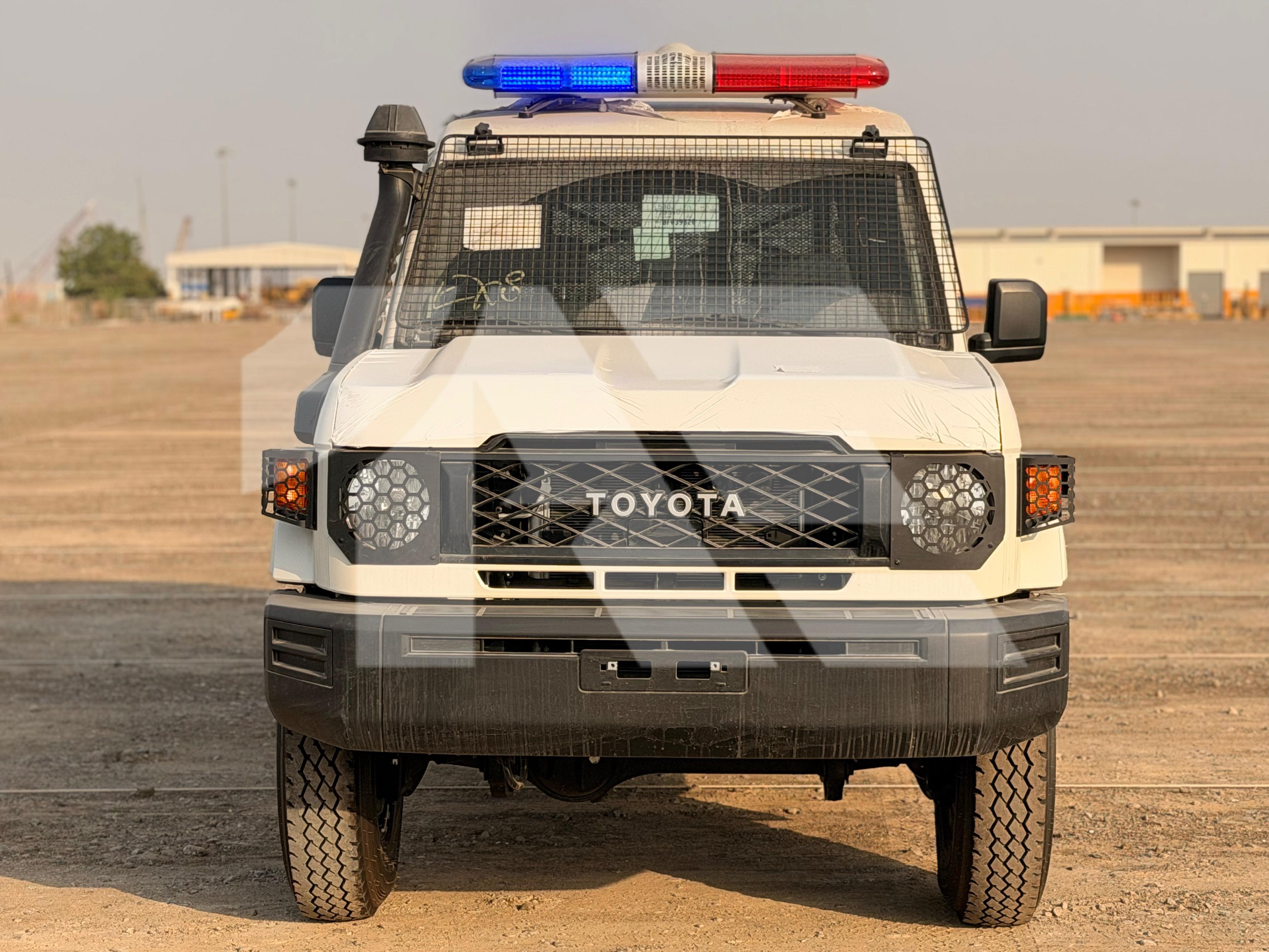 Toyota LC78 Prisoner Transport Unit photo 2