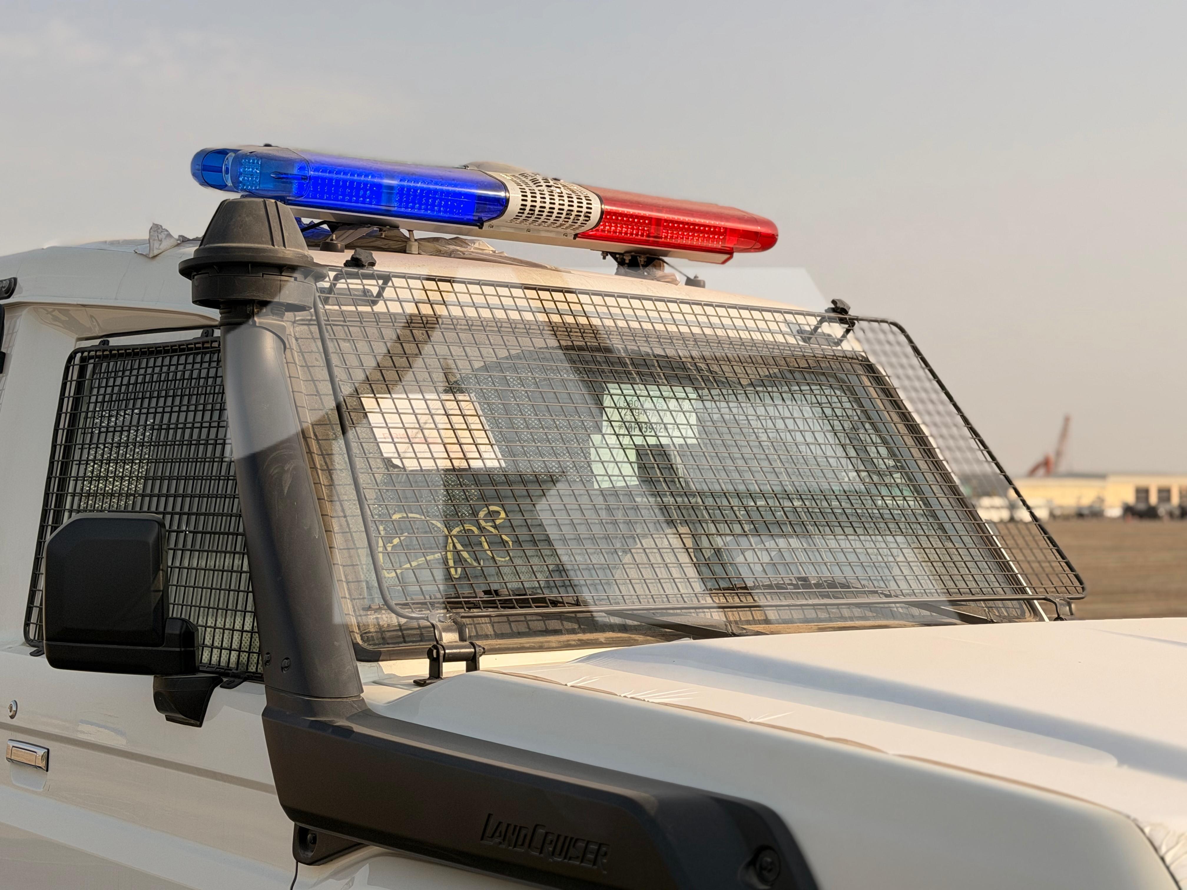 Toyota LC78 Prisoner Transport Unit photo 9