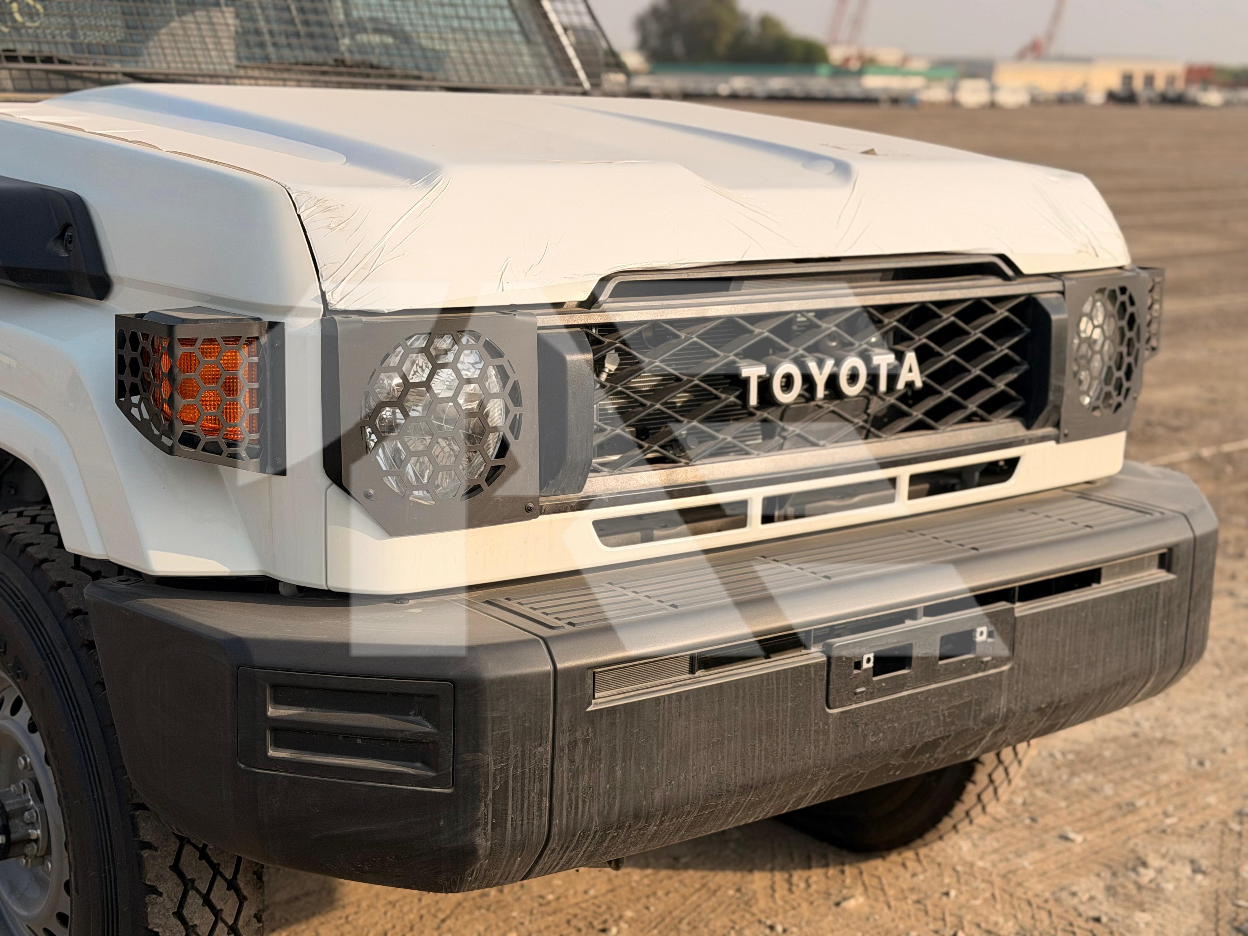 Toyota LC78 Prisoner Transport Unit photo 10